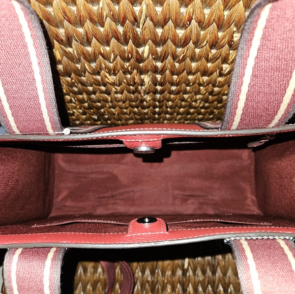 Authentic Coach Leather Tote - Picture 2 of 5